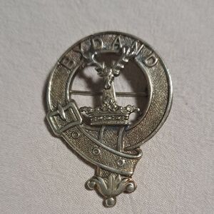 Scottish Bydand Clan Gordon Crest Badge Brooch Bonnet Kilt Pin Stag’s Head Crest